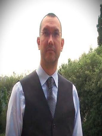 Dr Rodrigo Perez Fernandez