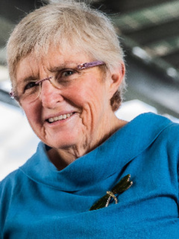 Dr Helen Fairweather